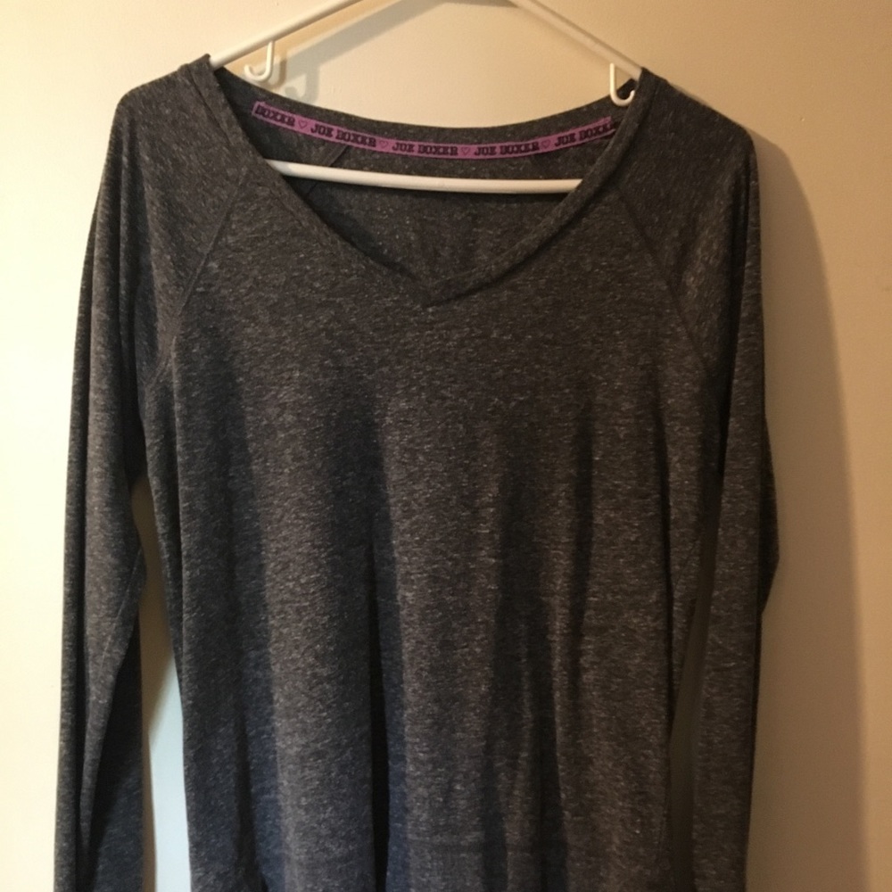 Gray comfy long sleeve. Great with leggings
